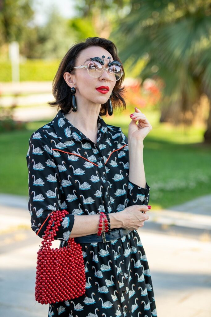 vintage swan glasses